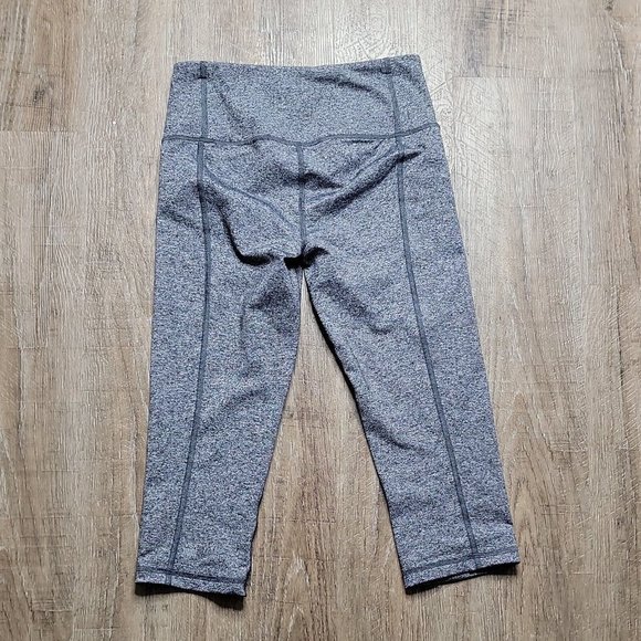 Victoria's Secret VSX Sport Athletic Legging Capri Pants Sz XS Gray - Picture 3 of 3